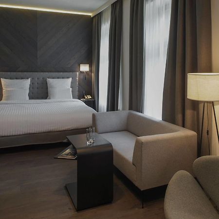 พูลแมน ริกา โอลด์ ทาวน์ Hotel รีกา ภายนอก รูปภาพ A room at the hotel
