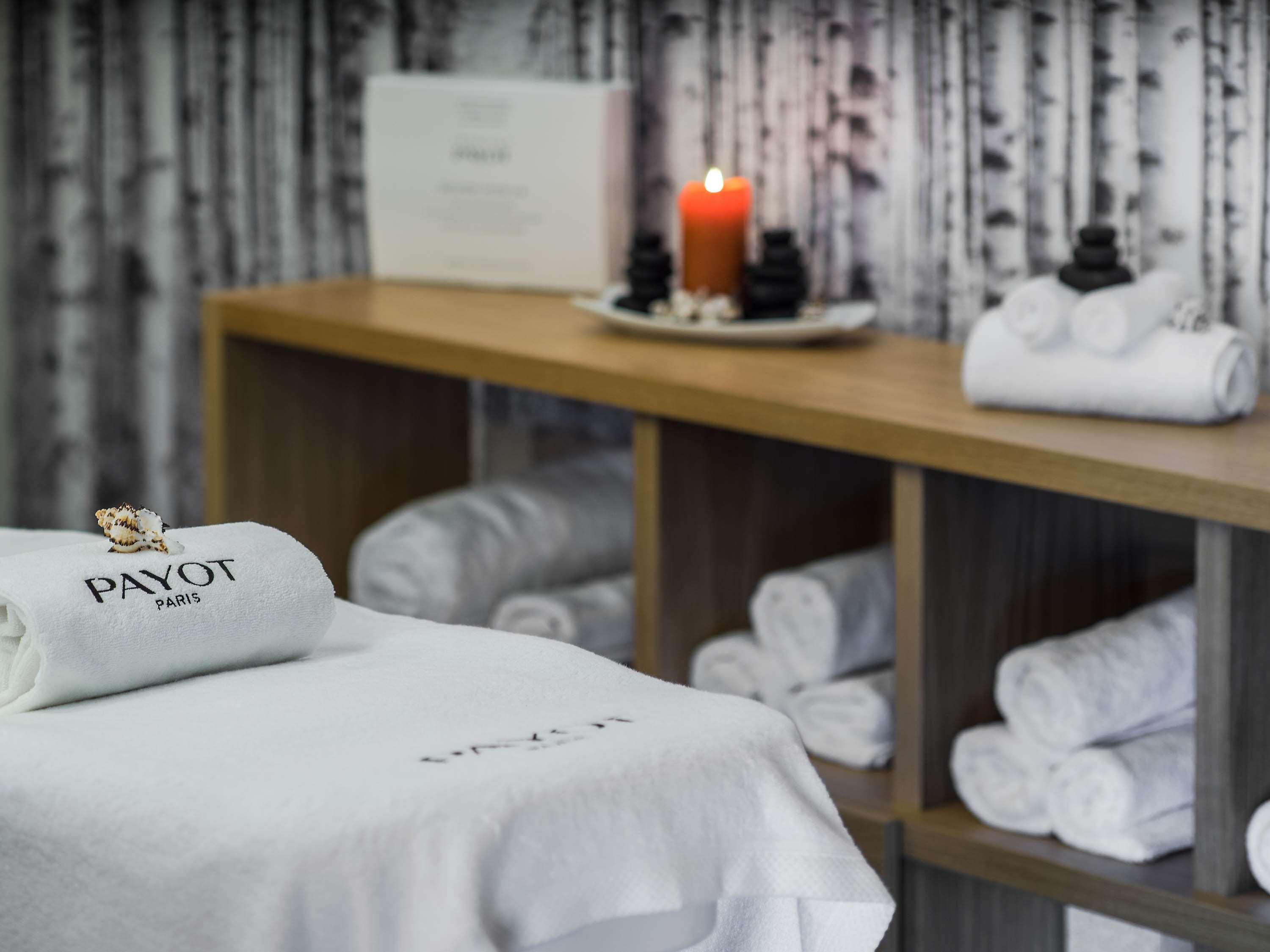 พูลแมน ริกา โอลด์ ทาวน์ Hotel รีกา ภายนอก รูปภาพ Spa treatment