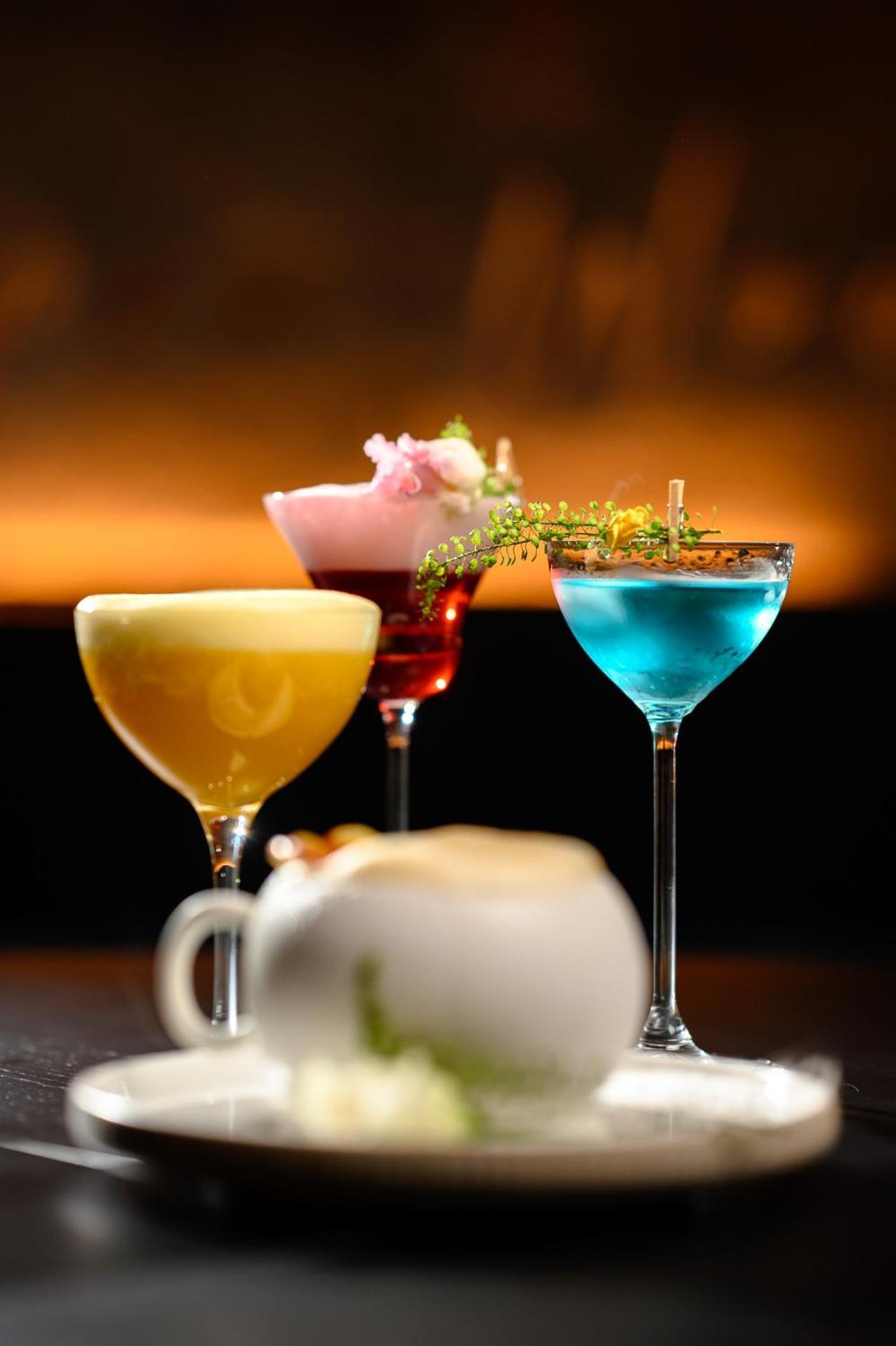 พูลแมน ริกา โอลด์ ทาวน์ Hotel รีกา ภายนอก รูปภาพ A selection of cocktails