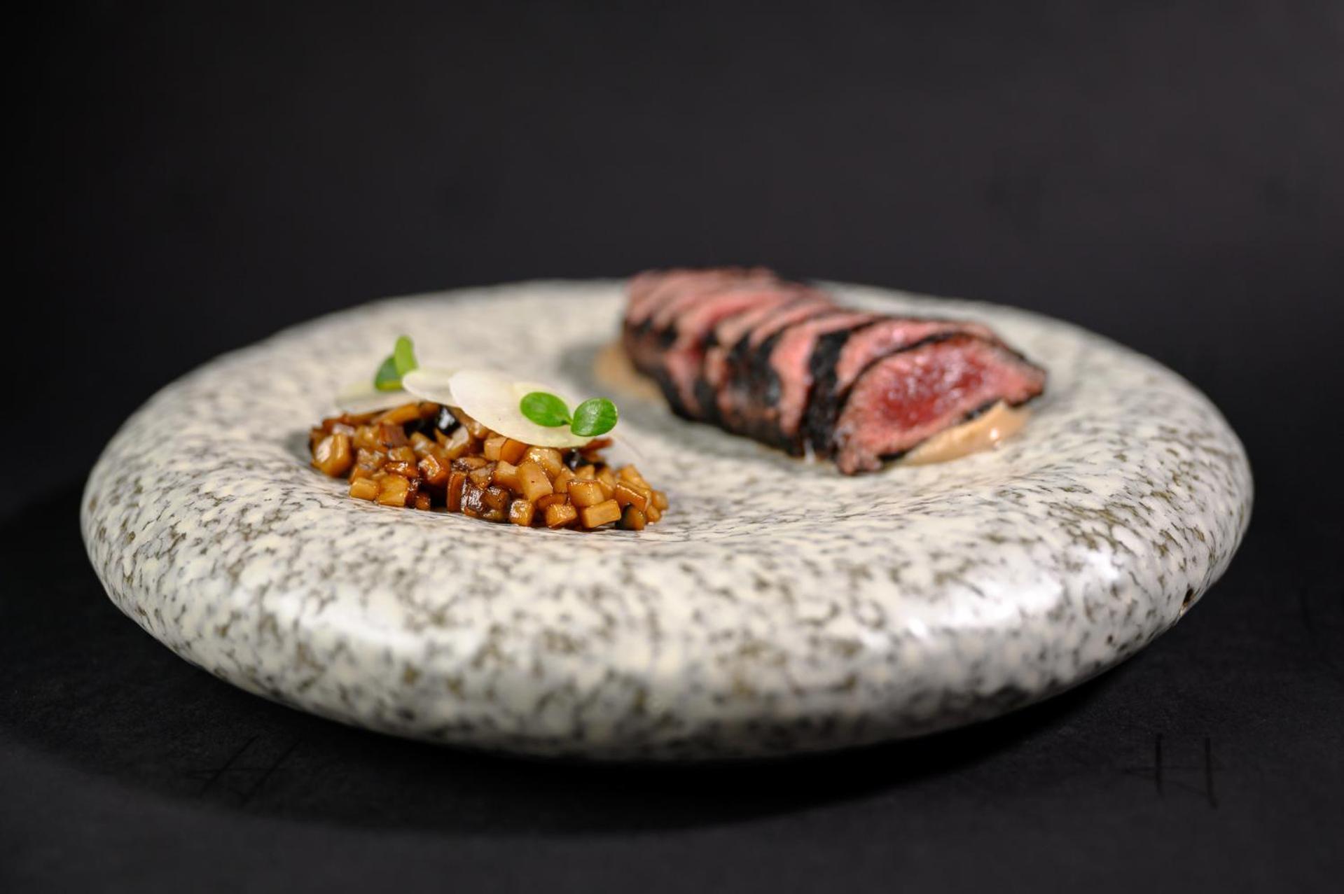 พูลแมน ริกา โอลด์ ทาวน์ Hotel รีกา ภายนอก รูปภาพ A dish from the restaurant