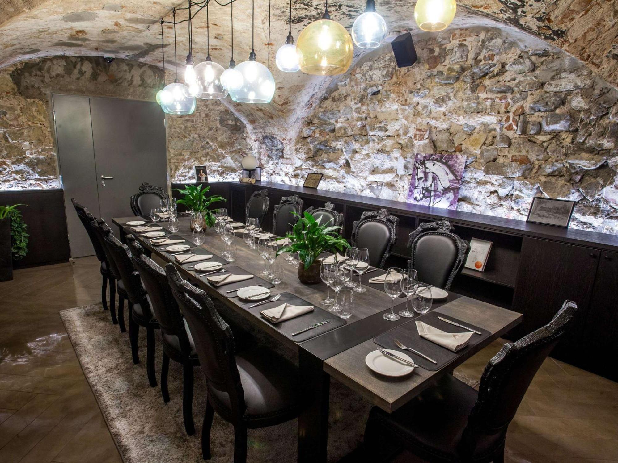 พูลแมน ริกา โอลด์ ทาวน์ Hotel รีกา ภายนอก รูปภาพ The restaurant's private dining room