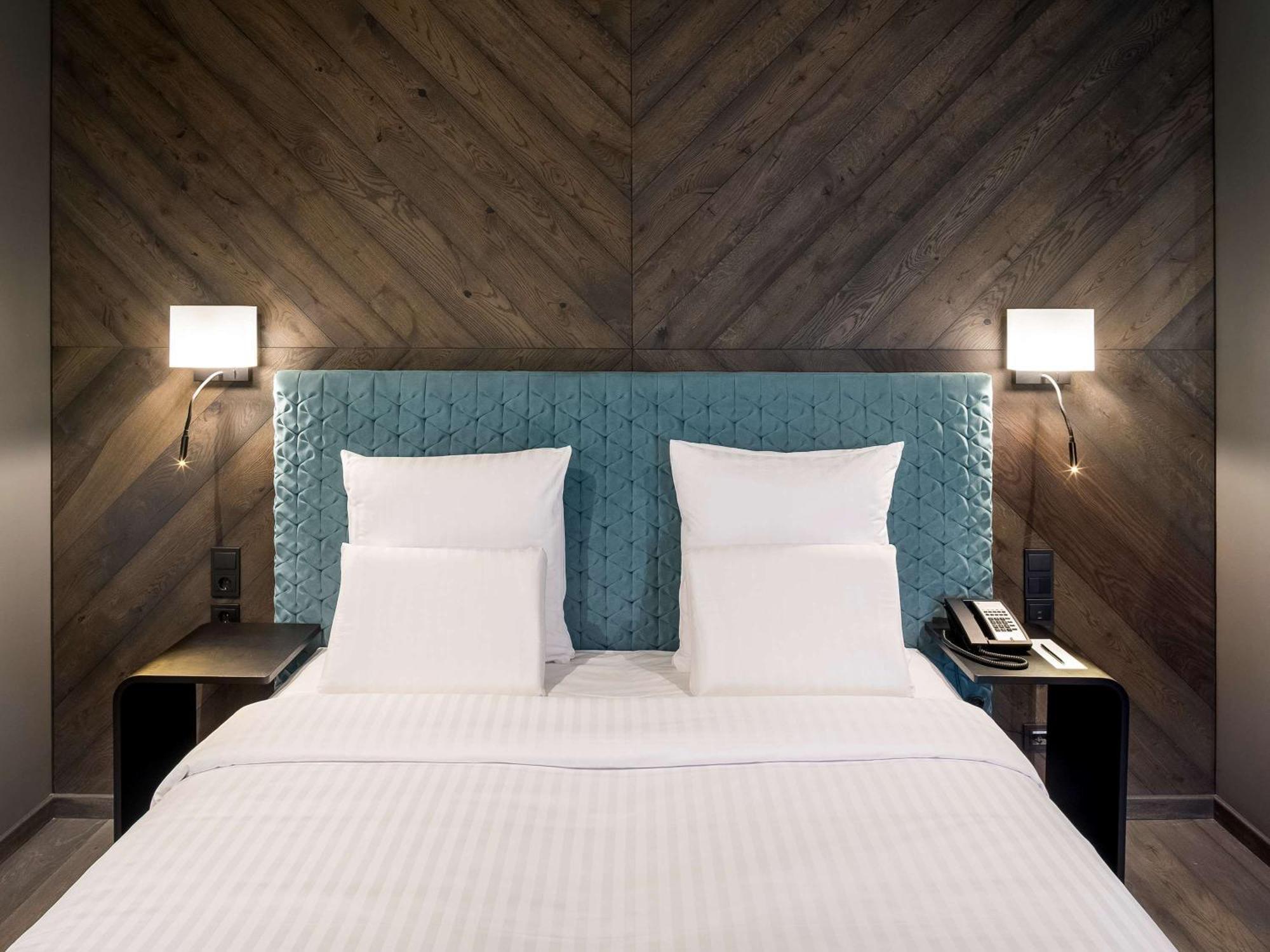 พูลแมน ริกา โอลด์ ทาวน์ Hotel รีกา ภายนอก รูปภาพ A bedroom at the hotel